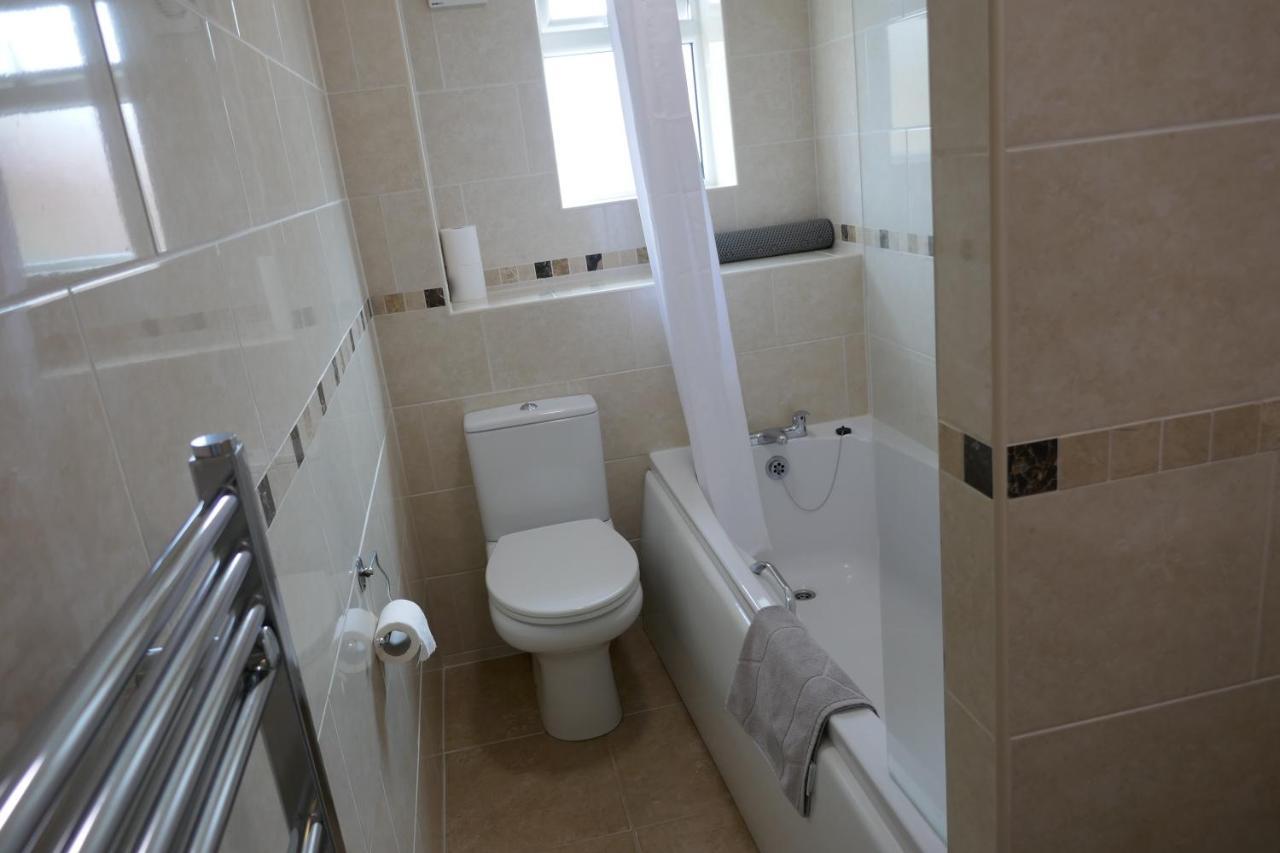 2 Bedroom House Walking Distance To City Centre With Free Parking York Buitenkant foto